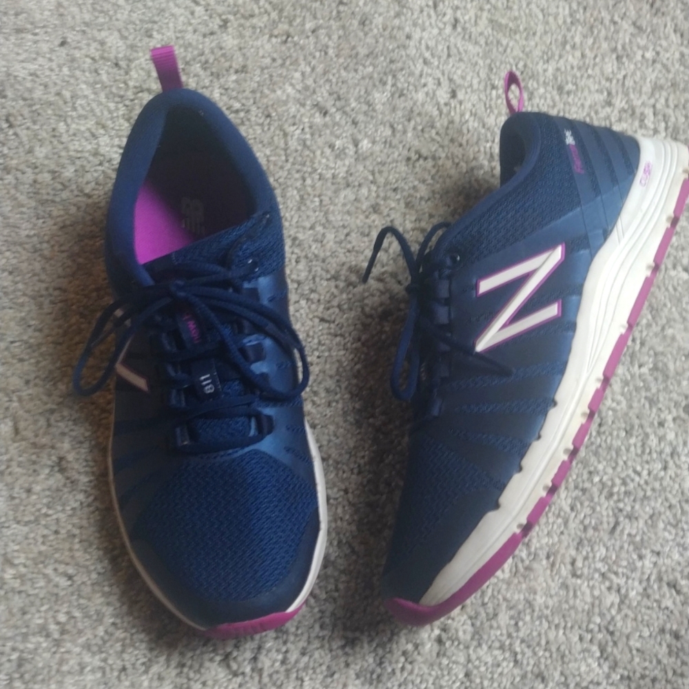 -New Balance 811 Fantom tape cush navy & fushia sneakers
